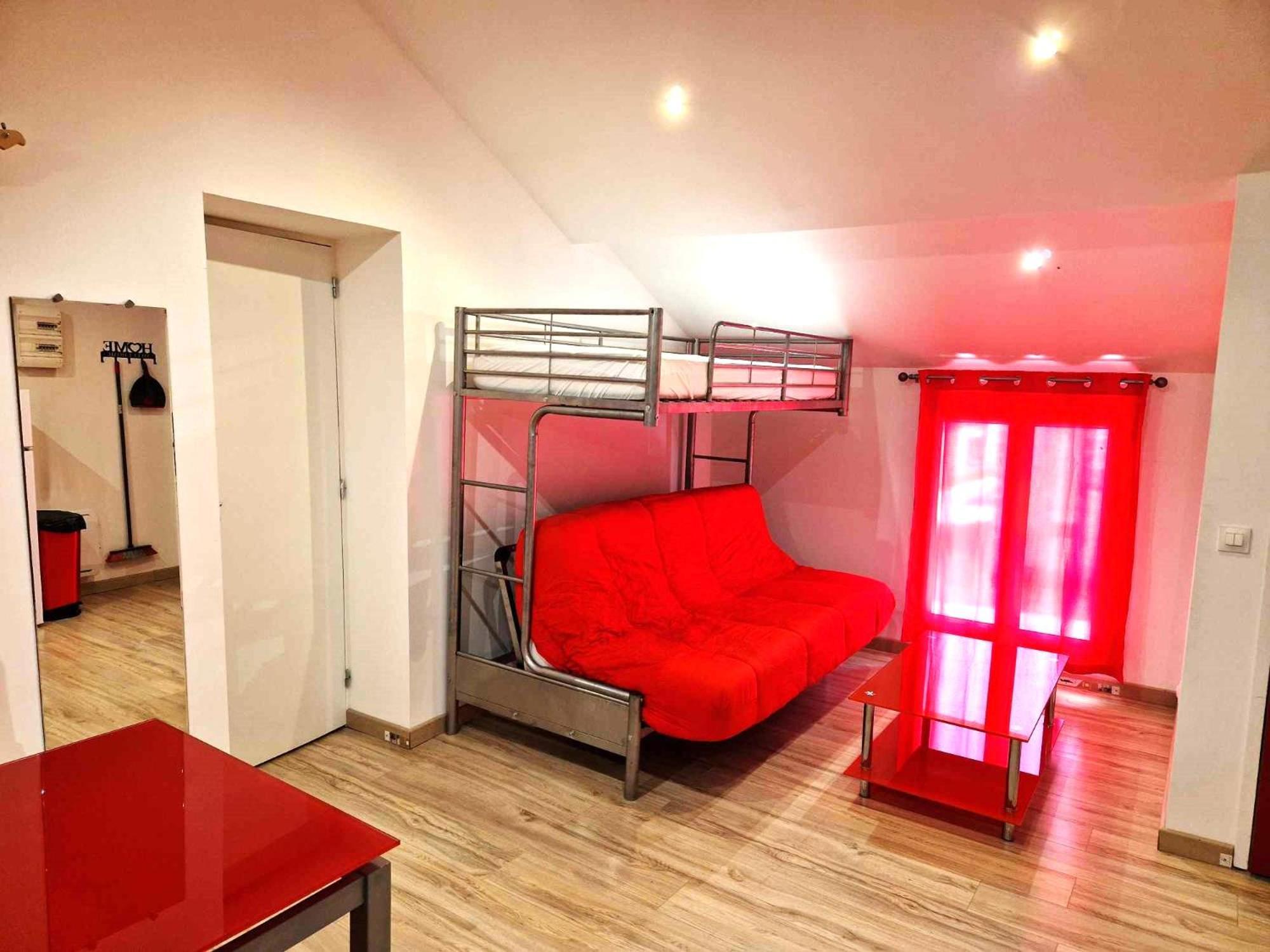 11 - Tres Joli 2 Pieces Tout Equipe Pour 1 A 5 Personnes, Vue Sur Parc Arbore, Parking Privatif Gratuit, Grand Fourgon Possible, Tout Le Linge De Maison Est Fourni Razac-sur-lʼIsle Dış mekan fotoğraf
