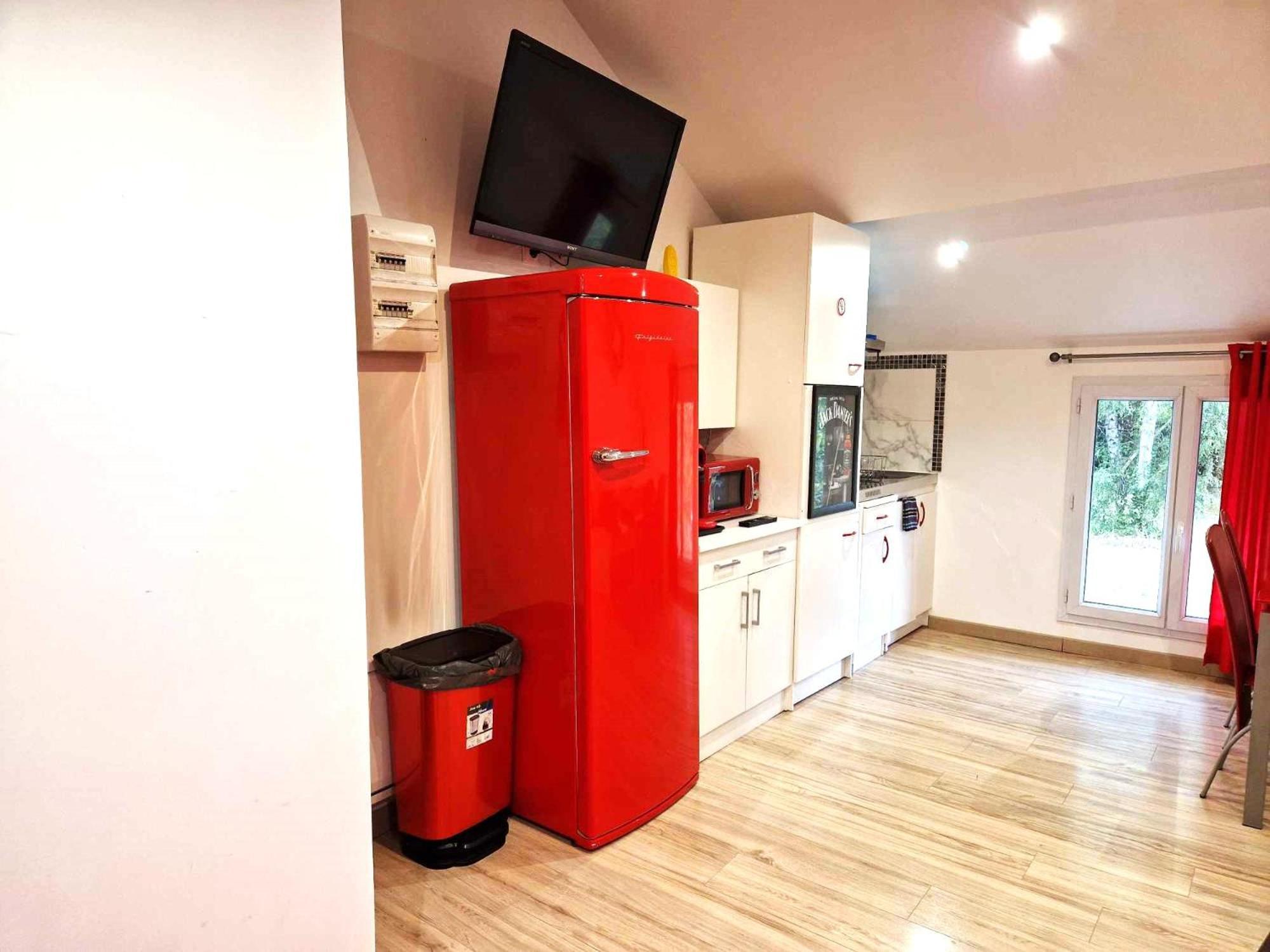 11 - Tres Joli 2 Pieces Tout Equipe Pour 1 A 5 Personnes, Vue Sur Parc Arbore, Parking Privatif Gratuit, Grand Fourgon Possible, Tout Le Linge De Maison Est Fourni Razac-sur-lʼIsle Dış mekan fotoğraf